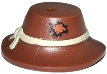 Part 13788pb01 - Minifigure, Headgear Hat, Wide Floppy Brim with Knotted Tan Band and Patch Pattern - De BrickPlaats
