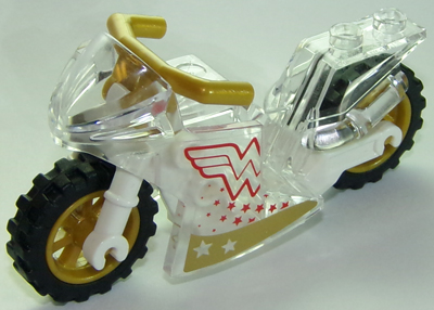 Part 18895c04pb01 - Motorcycle Sport Bike with White Frame, Pearl Gold Wheels and Angular Handlebars with Wonder Woman Pattern on Both Sides (Stickers) - Set 41235 - De BrickPlaats