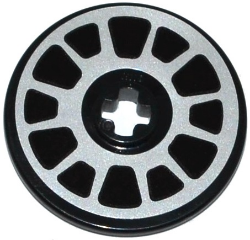 Part 2723pb061 - Technic, Disk 3 x 3 with Silver Rim with 12 Spokes Pattern (Sticker) - Set 42047 - De BrickPlaats