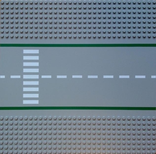 Part 30279pb03 - Baseplate, Road 32 x 32 8-Stud Straight with Street and Crosswalk Pattern - De BrickPlaats