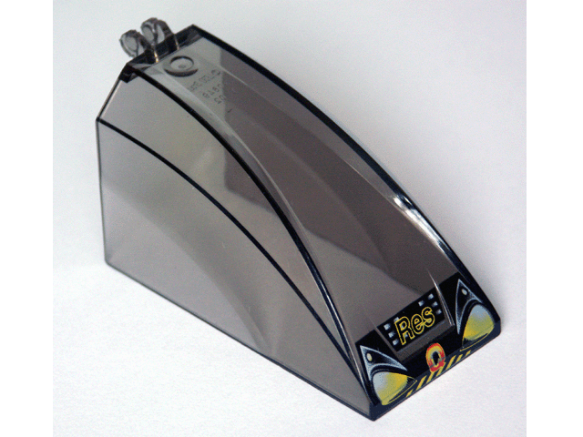Part 30649px1 - Windscreen 8 x 4 x 4 Curved with 2 Fingers with Headlights and Res-Q Pattern - De BrickPlaats