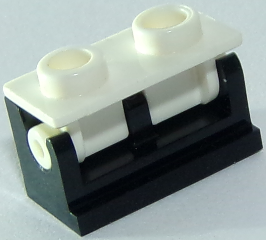 Part 3937c14 - Hinge Brick 1 x 2 with White Top Plate (3937 / 3938) - De BrickPlaats
