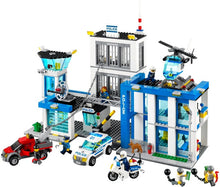 Set 60047 - Police Station - De BrickPlaats
