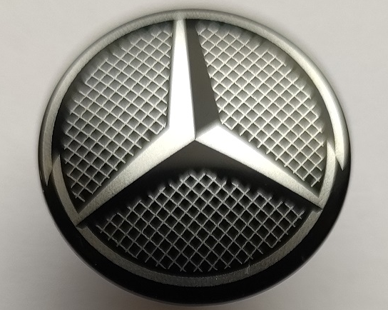 Part 75902pb19 - Minifigure, Shield Circular Convex Face with Silver Grille and Mercedes-Benz Logo Pattern - De BrickPlaats
