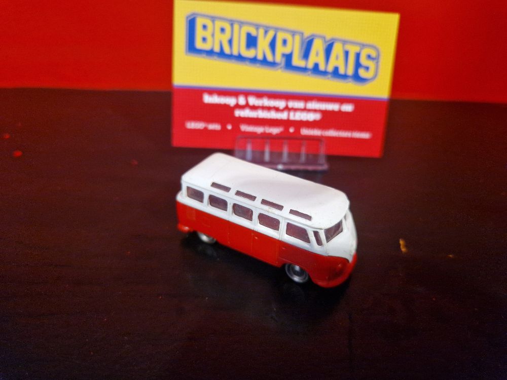 Part 607pb00 - HO Scale, VW Minibus with Red Base - De BrickPlaats