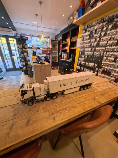 LEGO® MOC Mercedes Arocs 3245 | Met koeltrailer