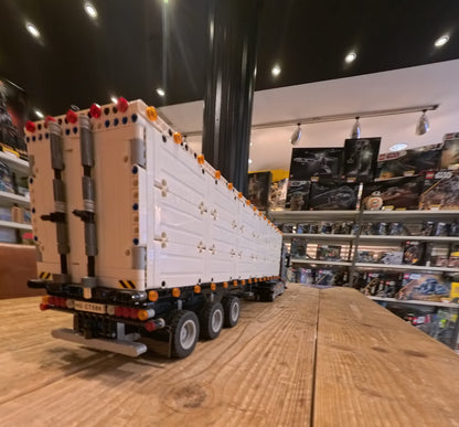 LEGO® MOC Volvo vrachtwagen met trailer