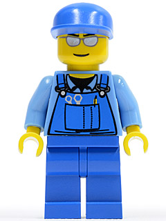 Minifig cty0114 - Overalls with Tools in Pocket Blue, Blue Cap, Silver Sunglasses - De BrickPlaats