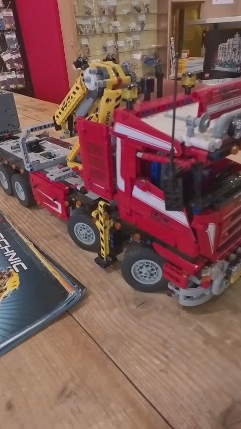 MOC Volvo vrachtwagen met trailer